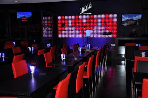 comedy bar in makati